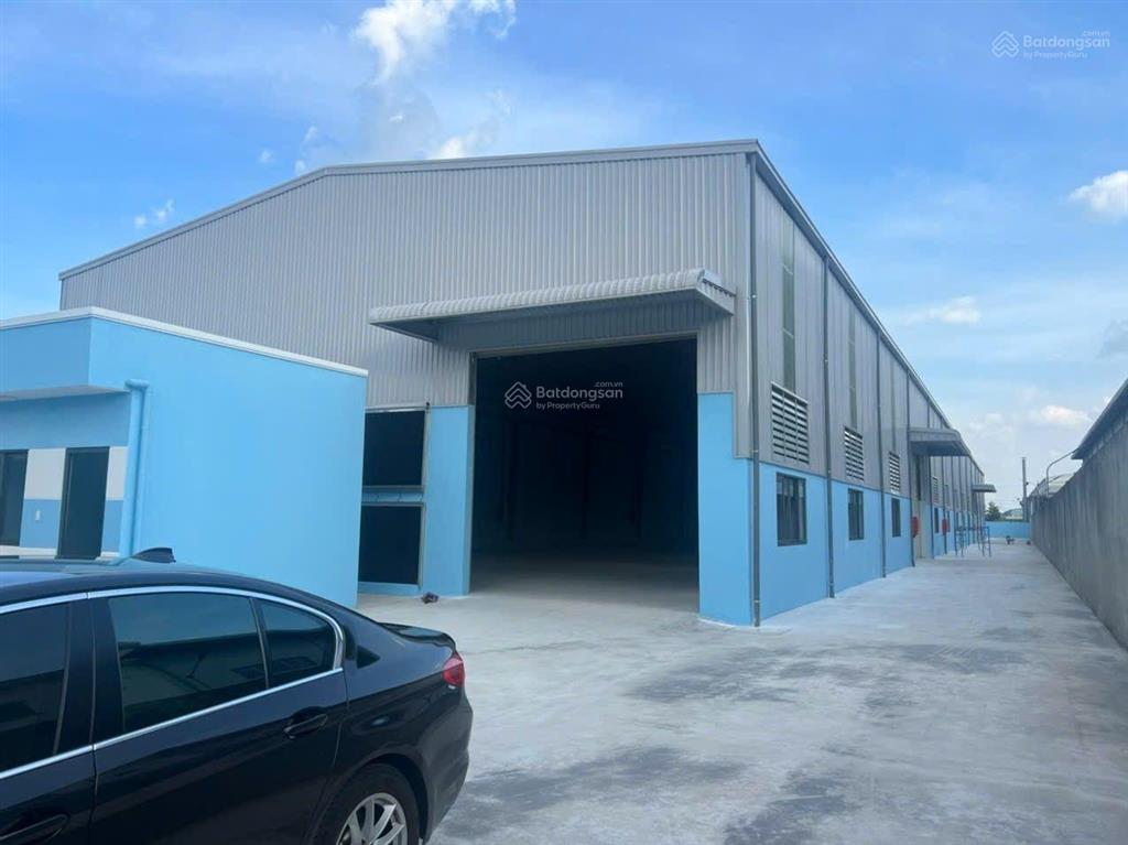 Bán nhà xưởnng trong kcn đức hòa 3, long an, dt 3000m2, giá 25,5 tỷ