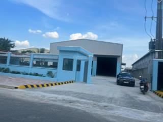 Bán nhà xưởnng trong kcn đức hòa 3, long an, dt 3000m2, giá 25,5 tỷ