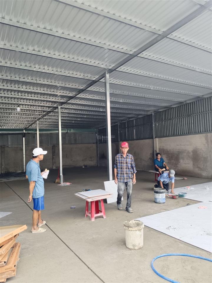 Cho thuê nhà xưởng thới tam thôn, hóc môn, dtkv 500m2, xây dựng 300m2, giá 16tr/tháng