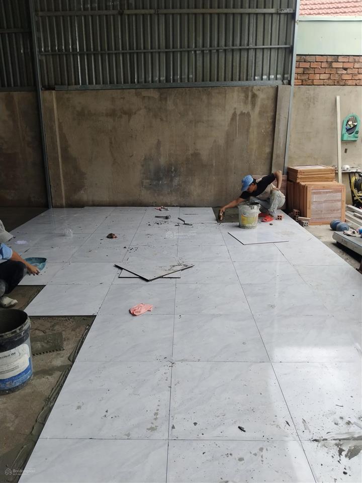 Cho thuê nhà xưởng thới tam thôn, hóc môn, dtkv 500m2, xây dựng 300m2, giá 16tr/tháng
