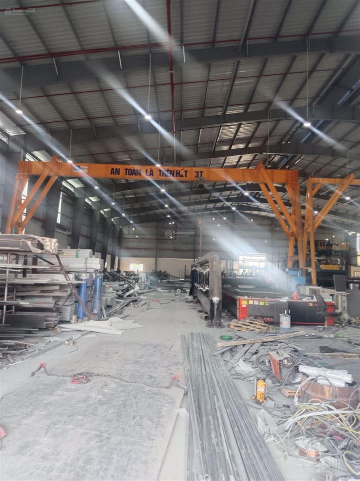 Cho thuê nhà xưởnng đức hòa long an, dt 4700m2, giá 300tr/tháng