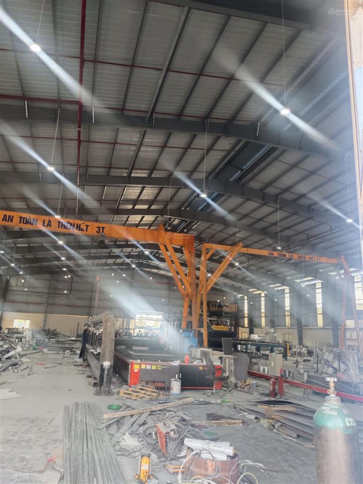 Cho thuê nhà xưởnng đức hòa long an, dt 4700m2, giá 300tr/tháng