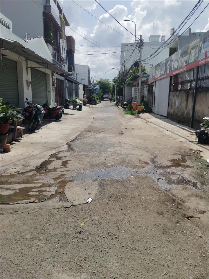 Bán nhà 1/ đường tô ký tân xuân hóc môn, dt đất 170m2, xây dựng trệt, lầu 230m2, giá 7,5 tỷ