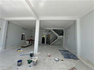 Bán nhà 1/ đường tô ký tân xuân hóc môn, dt đất 170m2, xây dựng trệt, lầu 230m2, giá 7,5 tỷ