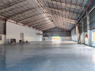 Cho thuê nhà xưởnng tân hiệp hóc môn, dtkv 400m2, xây dựng 200m2, giá 12tr/tháng