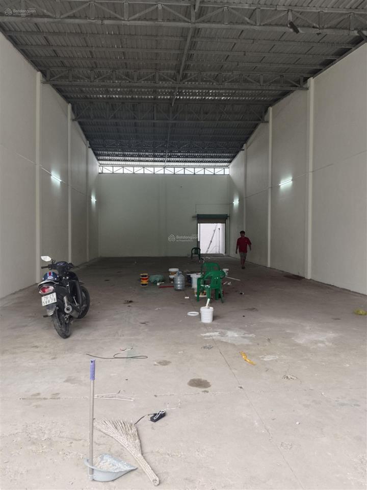Cho thuê nhà xưởng nguyễn thị búp, dt xưởng 320m2, giá 20tr/tháng