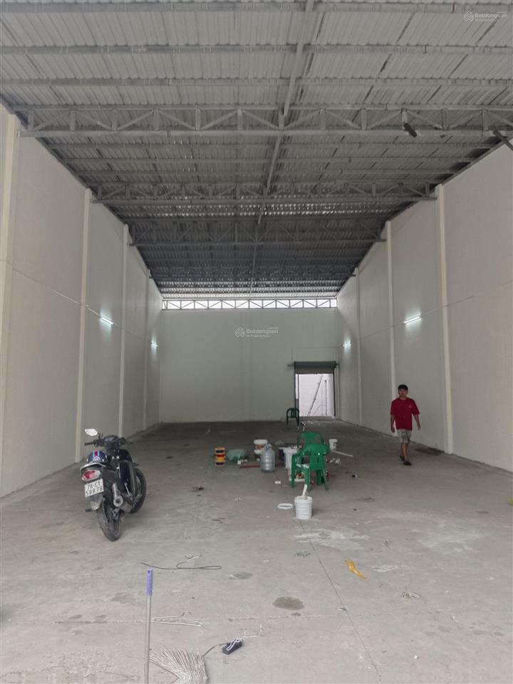 Cho thuê nhà xưởng nguyễn thị búp, dt xưởng 320m2, giá 20tr/tháng