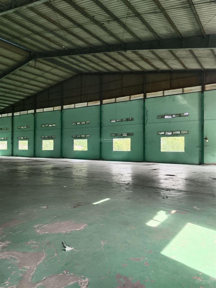Cho thuê nhà xưởng gần khúc ngã tư tân quý, củ chi, dt xưởng 5400m2, giá 210tr/tháng