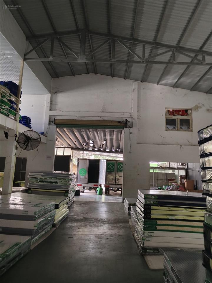Cho thuê nhà xưởng hóc môn, dt xưởng 1200m2, giá 50tr/tháng
