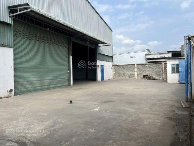 Cho thuê nhà xưởng ql1a, dt xưởng 300m2, giá 25tr/tháng