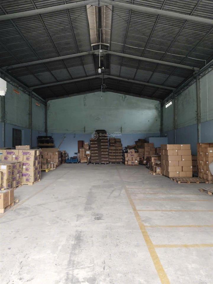 Cho thuê nhà xưởng hóc môn, dt xưởng 350m2, giá 14tr/tháng