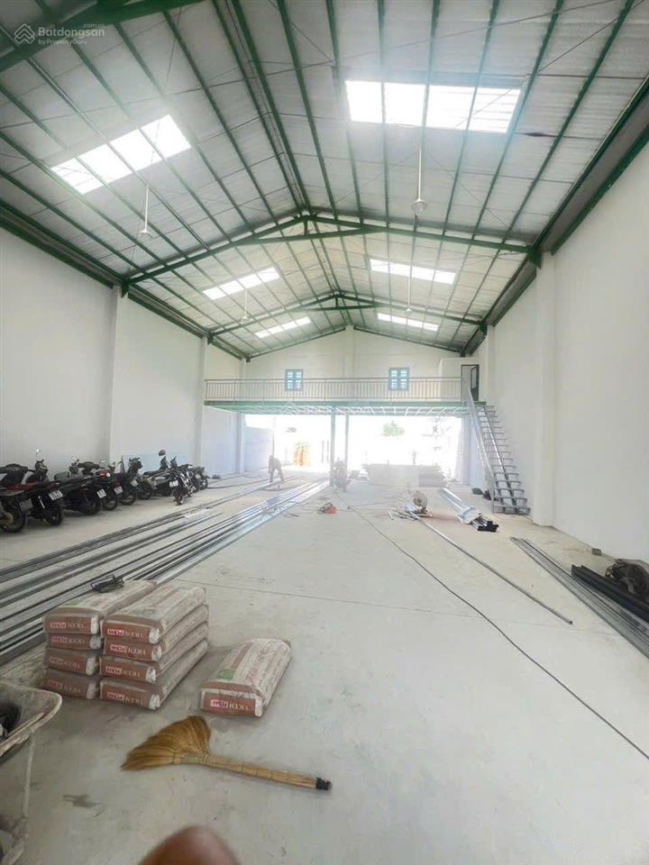 Cho thuê nhà xưởng mt đường tô ký, dt xưởng 500m2, giá 30tr/tháng