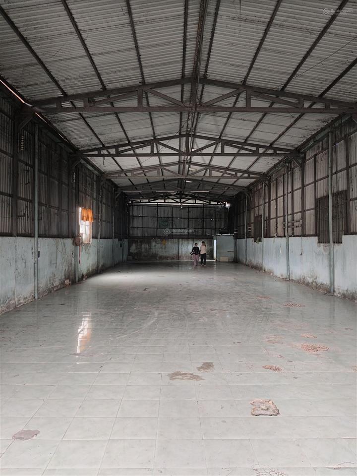 Cho thuê nhà xưởng bà điểm, hóc môn, dt xưởng 500m2, giá 22tr/tháng