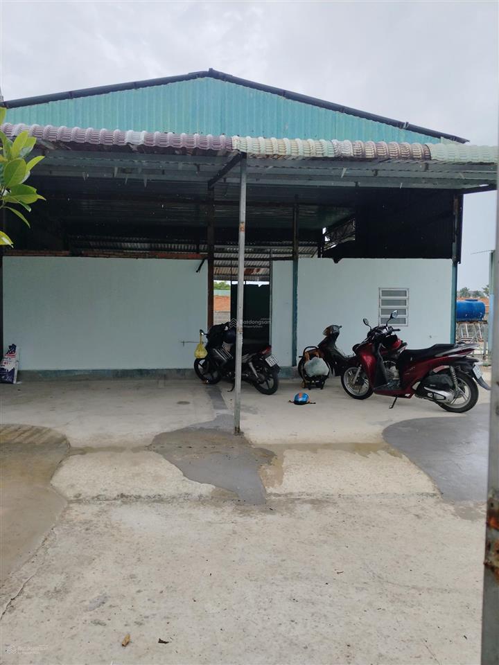 Cho thuê nhà xưởng thới tam thôn hóc môn, dtkv 1200m2, xây dựng 500m2, giá 33tr/tháng