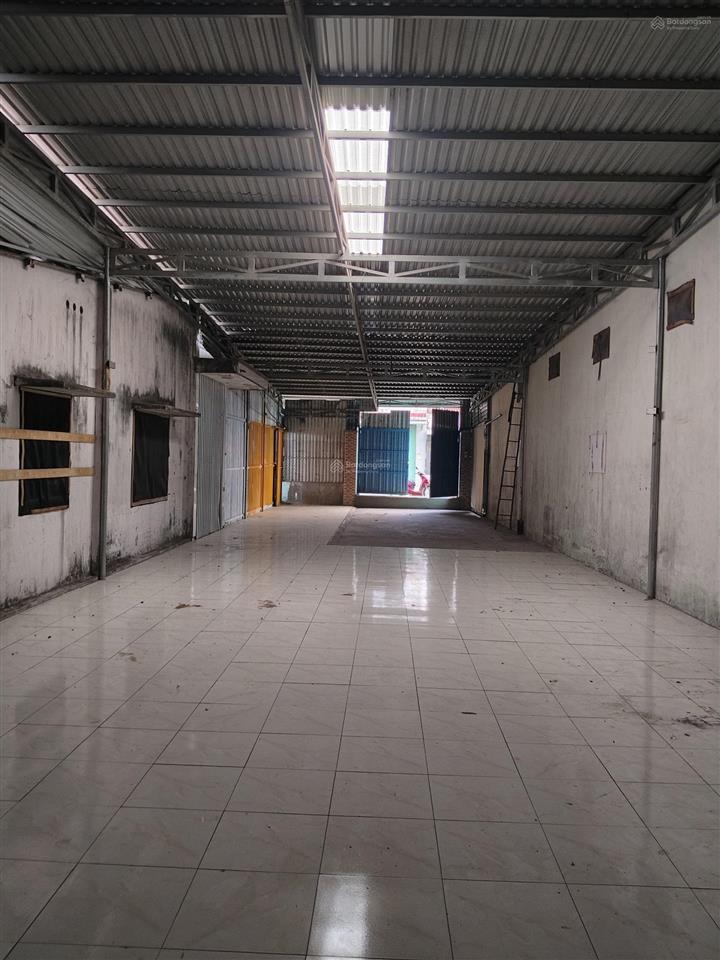 Cho thuê nhà xưởng 1/ dương công khi hóc môn, dt xưởng 320m2, giá 12tr/tháng