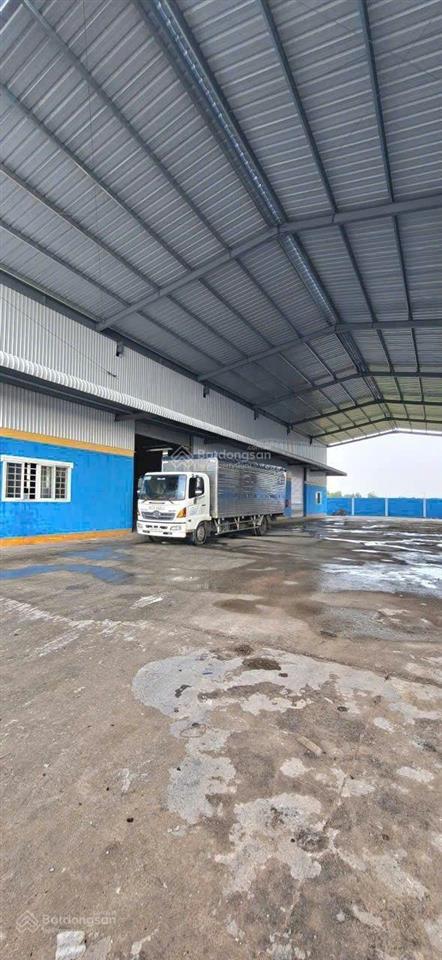 Cho thuê nhà xưởng gần khúc ngã tư đức lập, long an, dtkv 3500m2, xây dựng 2600m2, giá 170tr/tháng
