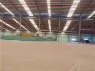 Cho thuê nhà xưởnng trong kcn đức hòa long an, dt xưởng 6000m2, giá 77.400đ/m2