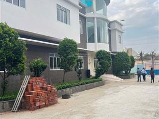 Cho thuê nhà xưởng mt đường xe container 40 feet, pccc tự động, dt 6000m2, giá 295tr/tháng