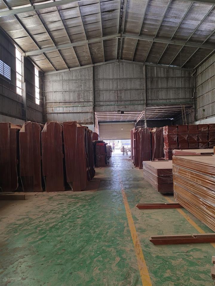 Cho thuê nhà xưởng gần cầu rạch tra, giáp hóc môn, dtkv 1500m2, xây dựng 1100m2, giá 60tr/tháng