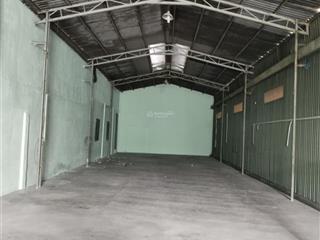 Cho thuê nhà xưởng dương công khi hóc môn, dt xưởng 400m2, giá 25tr/tháng