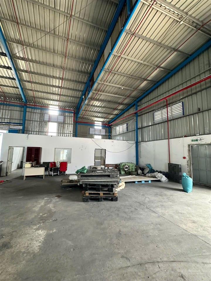 Cho thuê nhà xưởng trong kcn đức hòa đông, đức hòa long an, dt xưởng 1000m2, giá 85tr/tháng