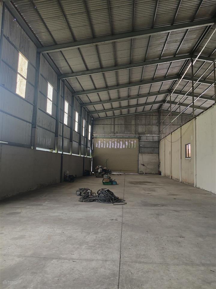 Cho thuê nhà xưởng hóc môn, dt xưởng 500m2, giá 22tr/tháng