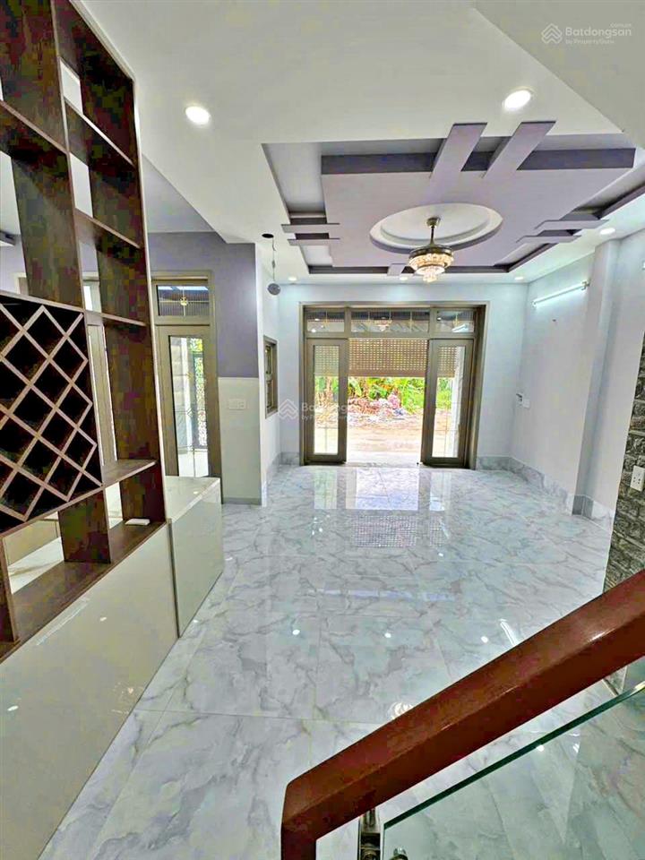 Bán nhà mới 2 tầng, dt71m2 ngang khủng 7,6m hẻm ô tô, gần gigamall