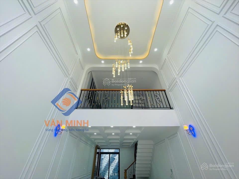 Chính chủ cần bán nhà 4 tầng  mới 100%  đường ô tô né nhau  ngay chợ hiệp bình sát phạm văn đồng