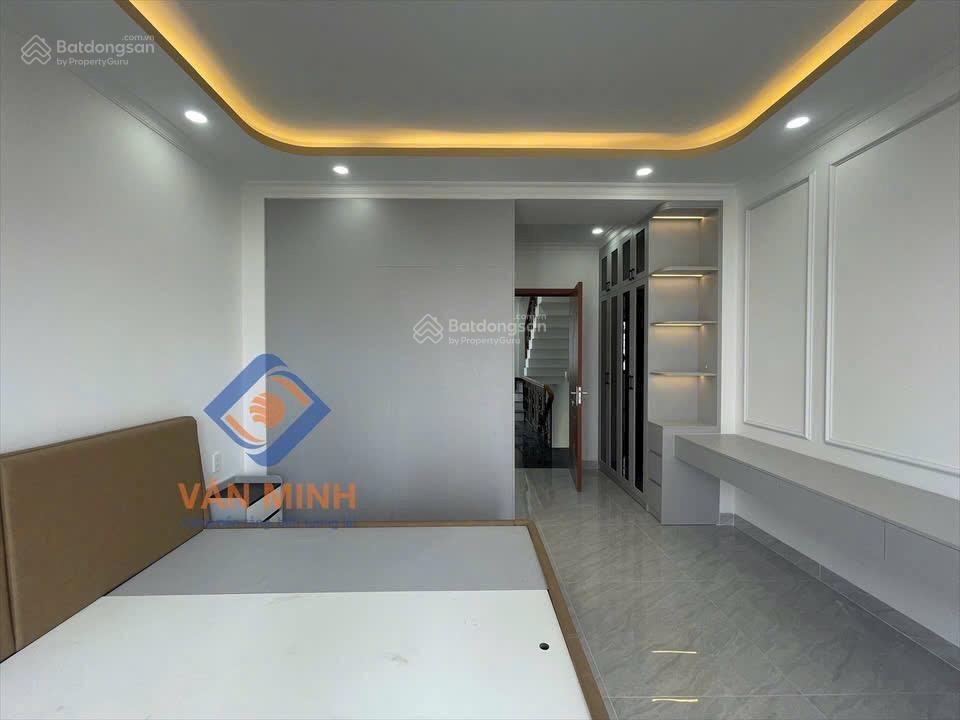 Chính chủ cần bán nhà 4 tầng  mới 100%  đường ô tô né nhau  ngay chợ hiệp bình sát phạm văn đồng