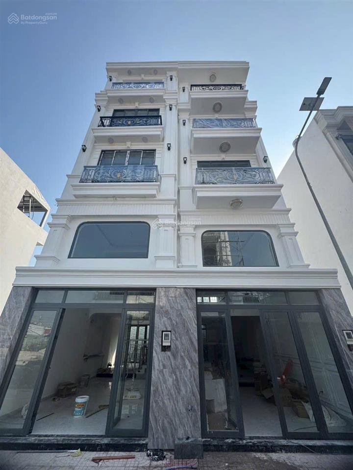 Chính chủ cần bán nhà 4 tầng  mới 100%  đường ô tô né nhau  ngay chợ hiệp bình sát phạm văn đồng