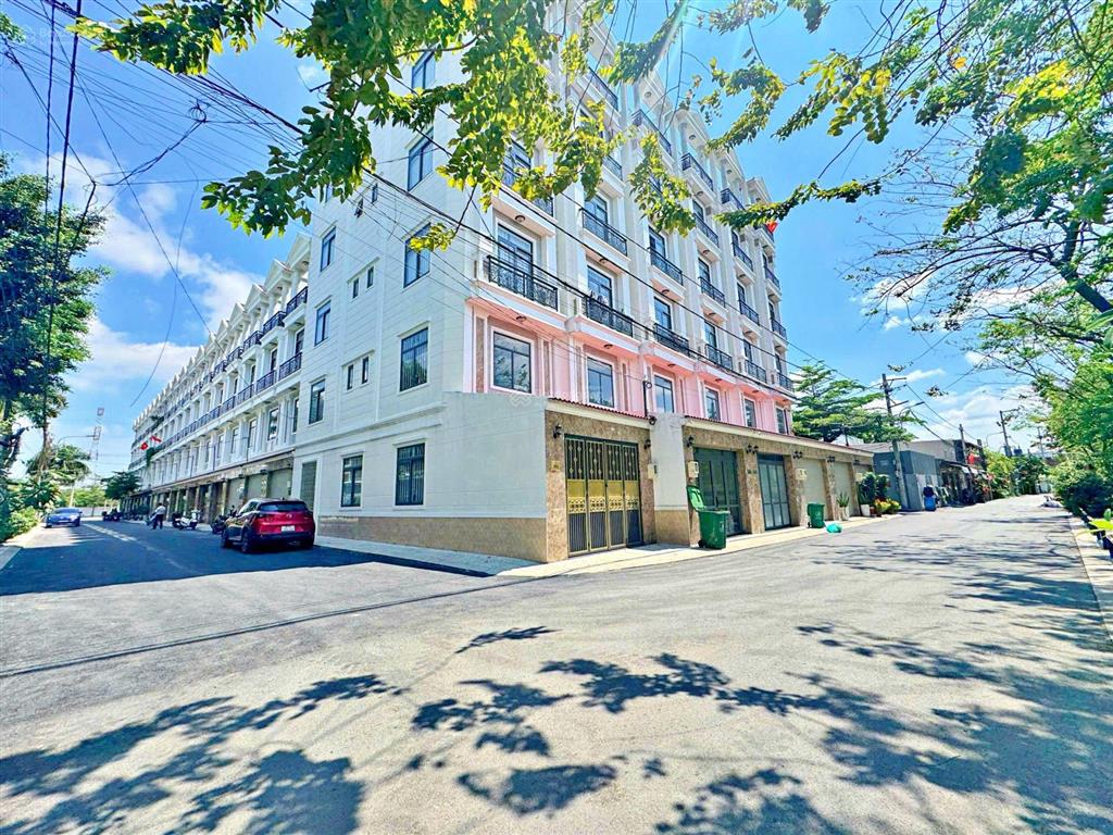 Nhà phố 4 tầng ven sông sài gòn  đường ô tô tránh nhau  cạnh vạn phúc city  đầu tư cực tốt