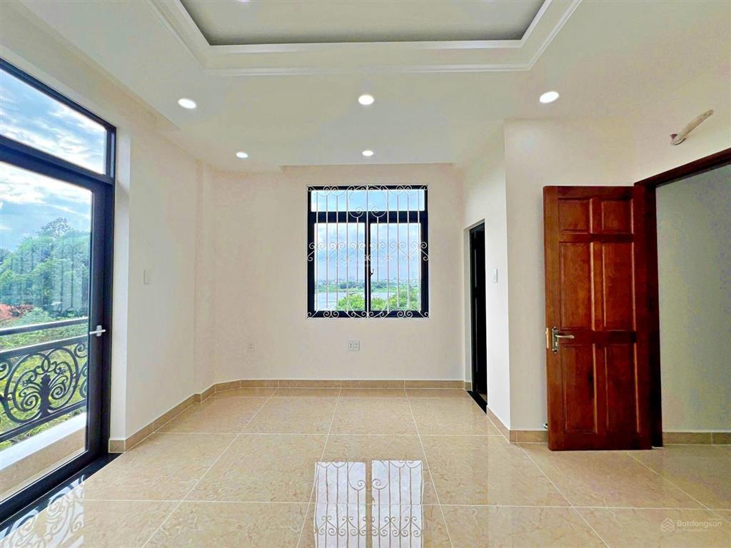 Nhà phố 4 tầng ven sông sài gòn  đường ô tô tránh nhau  cạnh vạn phúc city  đầu tư cực tốt