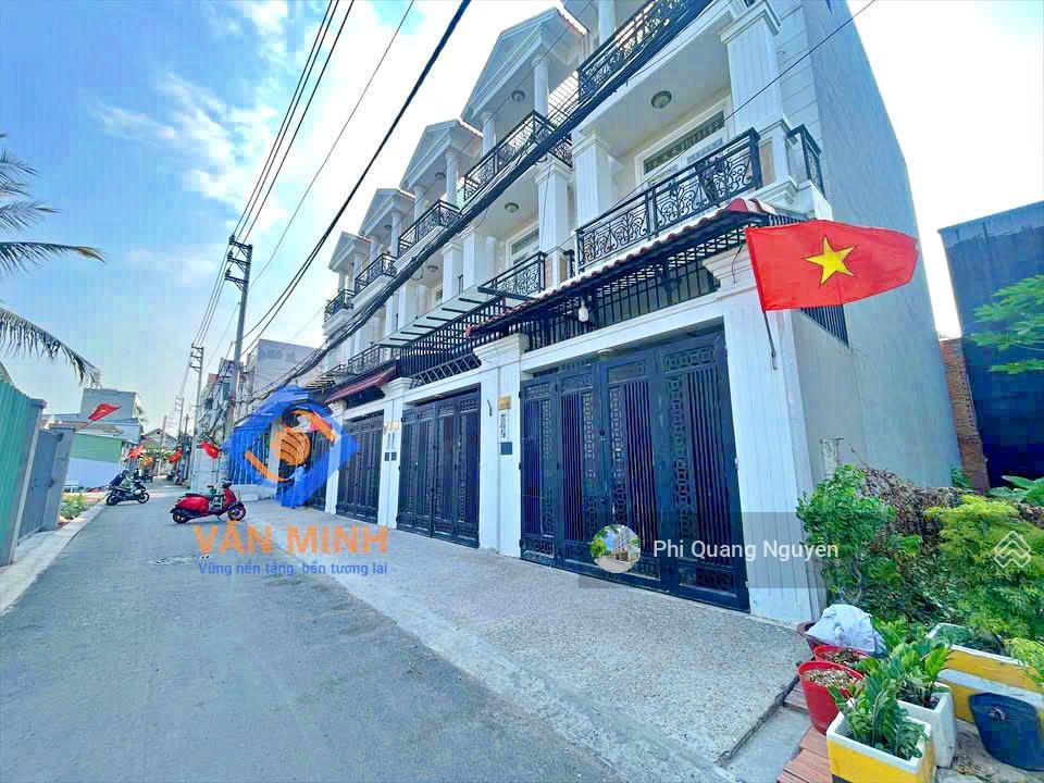 Cần bán nhà 3 tầng  dt64m2  đường ô tô né nhau  sổ riêng  giá 7 tỷ 190