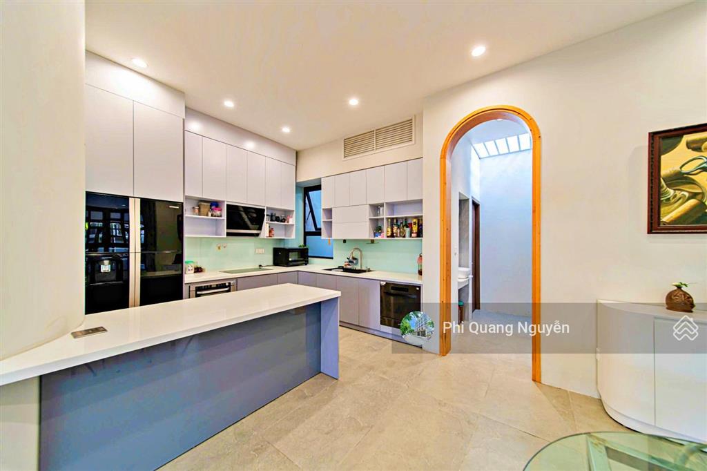 Biệt thự siêu đẹp 4 tầng dt 286m2(11x26) đường ô tô, giáp phạm văn đồng, cạnh gigamall