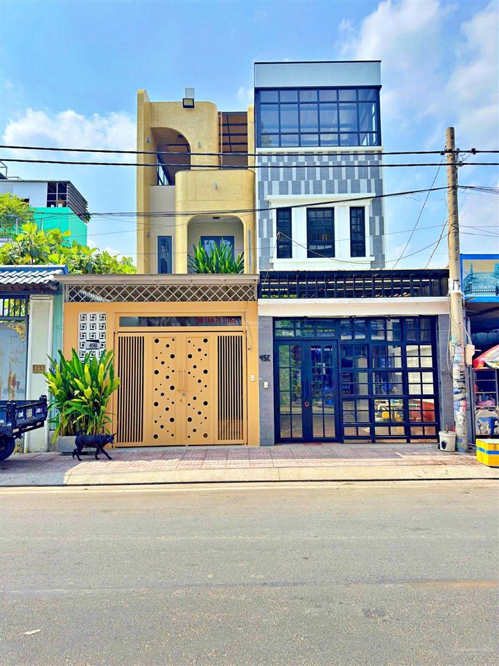 Cần bán nhà mặt tiền kinh doanh, ngay gần chợ hiệp bình, dt80m2 (4x20) đường 12m