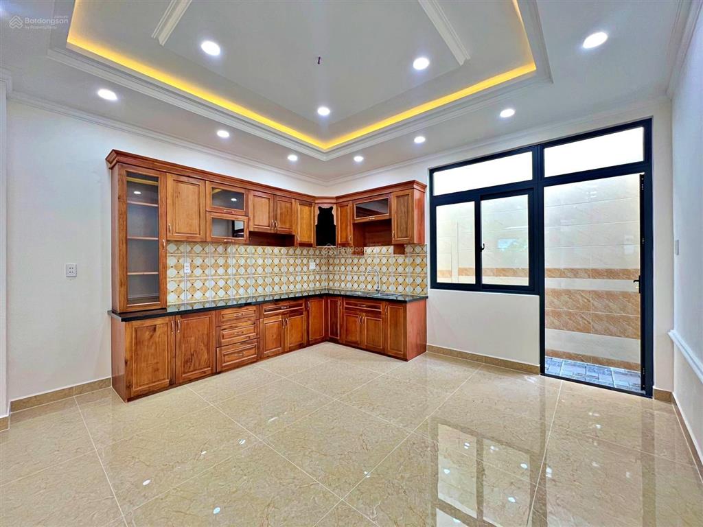 Giảm 600tr  nhà 4 tầng xây mới sát sông sài gòn  cạnh vạn phúc city  đường thông ô tô né nhau