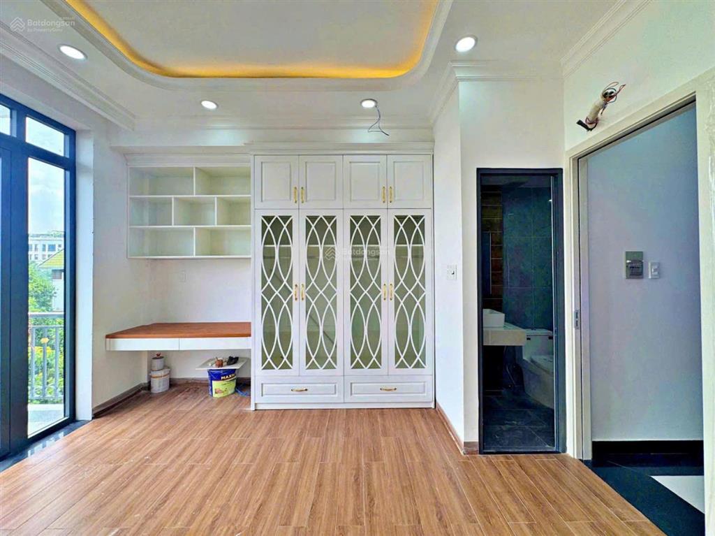 Chính chủ  bán nhà 5 tầng  cạnh vạn phúc  đường 7m  có 5pn 6wc, sổ hồng hoàn công