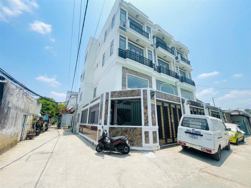 Nhà mới 4 tầng  đối diện vạn phúc city  dt 62,9m2 ngang 4,5m  đường ô tô tránh nhau  sổ riêng