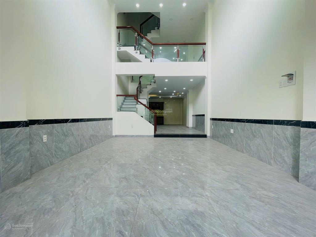Nhà mới 4 tầng  đối diện vạn phúc city  dt 62,9m2 ngang 4,5m  đường ô tô tránh nhau  sổ riêng