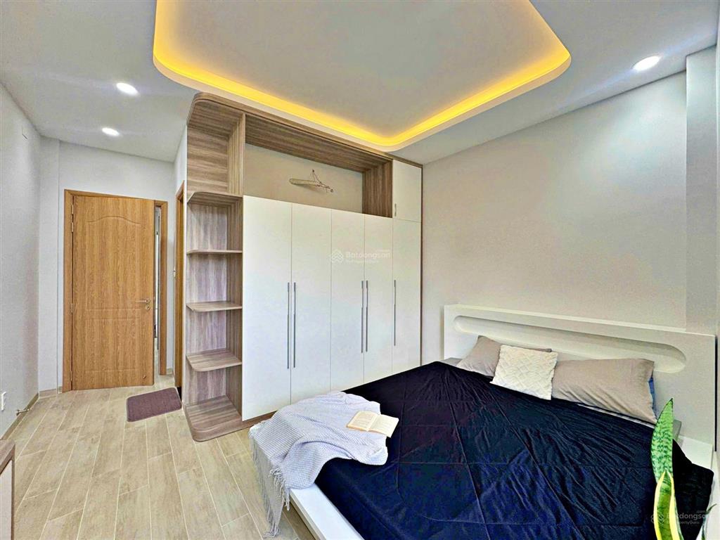 Bán nhà 4 tầng full nội thất  đối diện vạn phúc  dt 57m2  hẻm ô tô  có thang máy