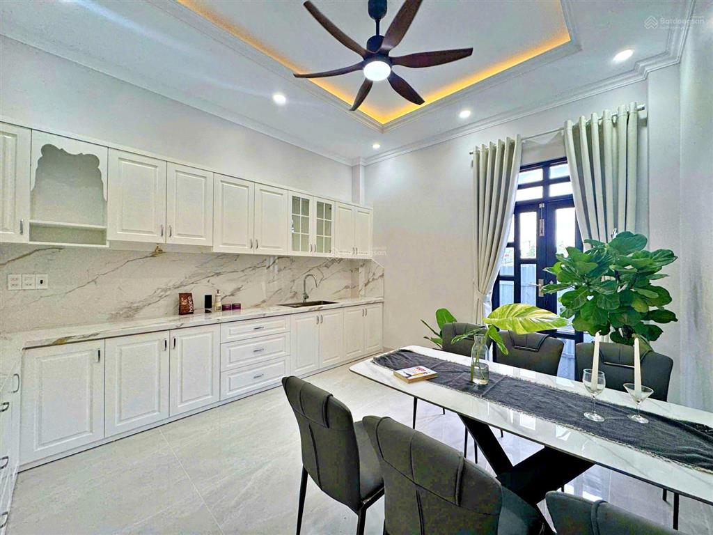 Bán nhà 4 tầng full nội thất  đối diện vạn phúc  dt 57m2  hẻm ô tô  có thang máy