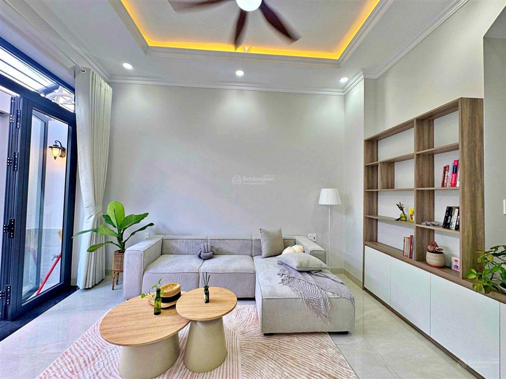 Bán nhà 4 tầng full nội thất  đối diện vạn phúc  dt 57m2  hẻm ô tô  có thang máy