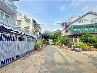 Bán đất khu văn phòng chính phủ  giáp vạn phúc  dt 121m2 (6.7x18)  đường 8m  chỉ 1 lô hiếm có