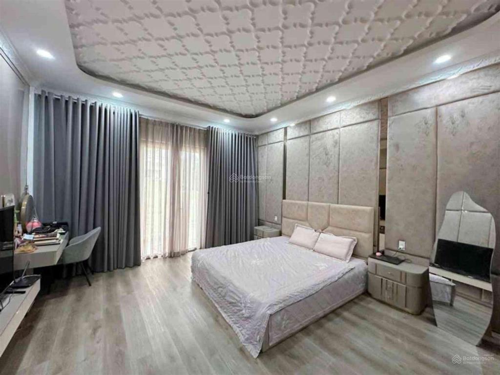 Nhà gấp bán cuối tân kỳ tân quý  bình tân  77m2  sổ hồng riêng  hoàn công đủ  hẻm 8m  giá tốt