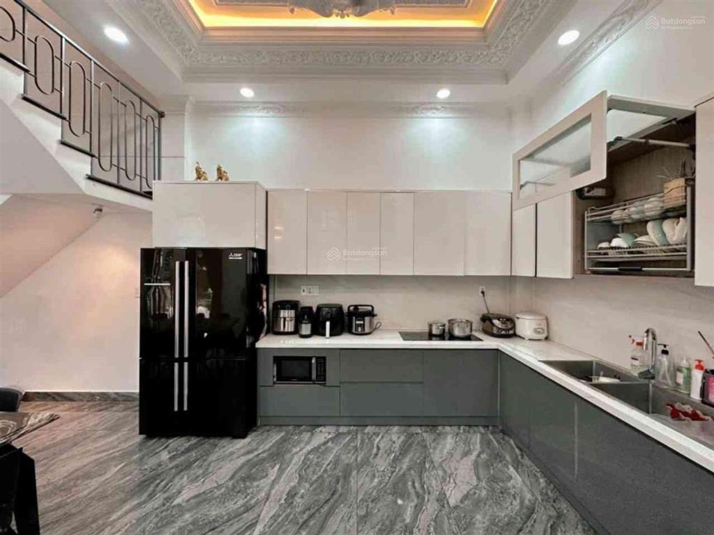 Nhà gấp bán cuối tân kỳ tân quý  bình tân  77m2  sổ hồng riêng  hoàn công đủ  hẻm 8m  giá tốt