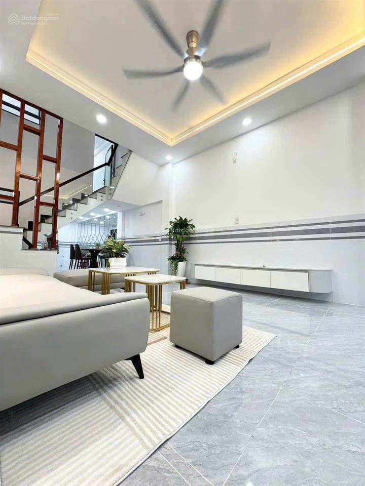 Nhà bán 3 tầng kiên cố  50m2  3 phòng ngủ  kế bên aeon mall tân phú  giá cực tốt chỉ 5,49 tỷ