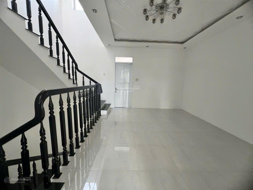 Bán nhà mặt tiền 19/5 kdt vĩnh điềm trung  nha trang  phù hợp mở văn phòng, nghỉ dưỡng về hưu.