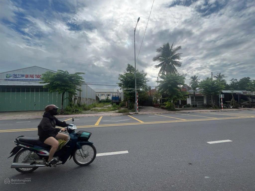 *** cần bán nhà tại mặt tiền đường phạm hùng, xã long thành trung, huyện hòa thành, tỉnh tây ninh