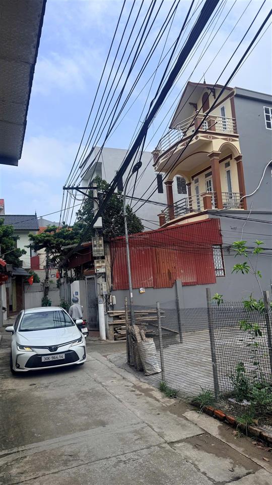 Bán nhanh 54m2 đất thổ cư sổ đỏ lô góc 2 mặt đường ô tô vào tận đất tại trung tâm xã an thượng