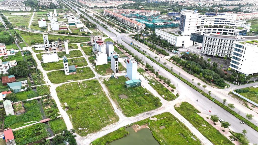 89m2 đất dịch vụ mặt đường liên khu 8 giá chỉ có 230tr/m2???